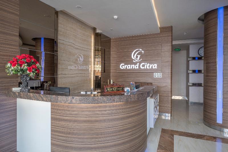 Collection O 1301 Hotel Grand Citra Makassar Bagian luar foto