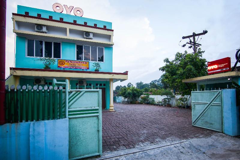 Collection O 1301 Hotel Grand Citra Makassar Bagian luar foto