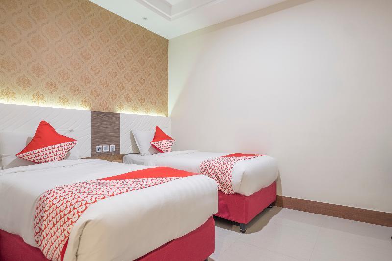 Collection O 1301 Hotel Grand Citra Makassar Bagian luar foto