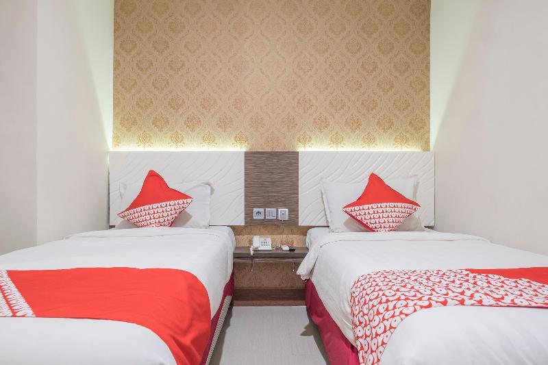 Collection O 1301 Hotel Grand Citra Makassar Bagian luar foto