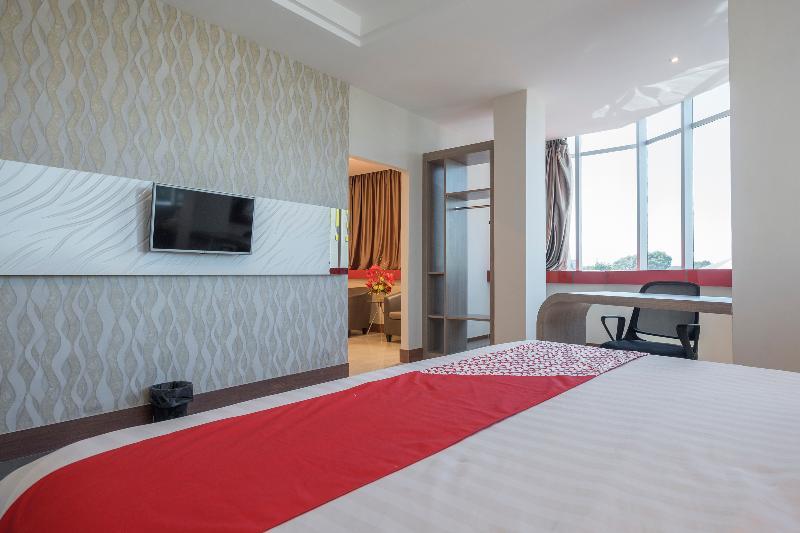 Collection O 1301 Hotel Grand Citra Makassar Bagian luar foto